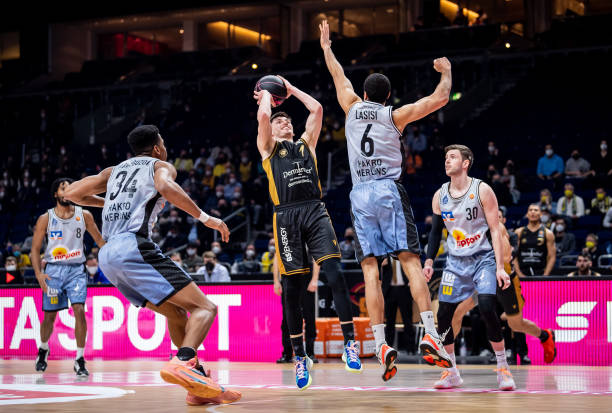 的人员调整 的人员调整