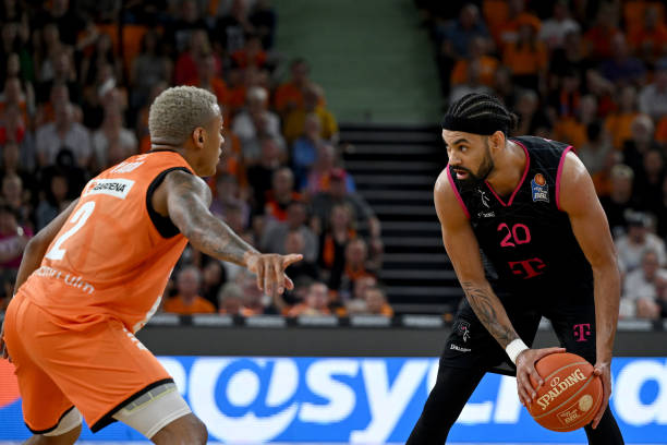 篮球运动员 篮球运动员